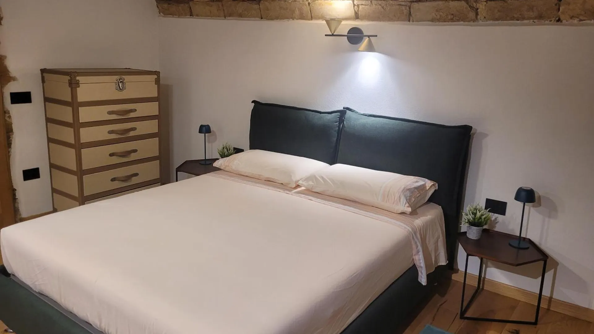 Dimora Luxury Canelles Cagliari 0*,  Itálie